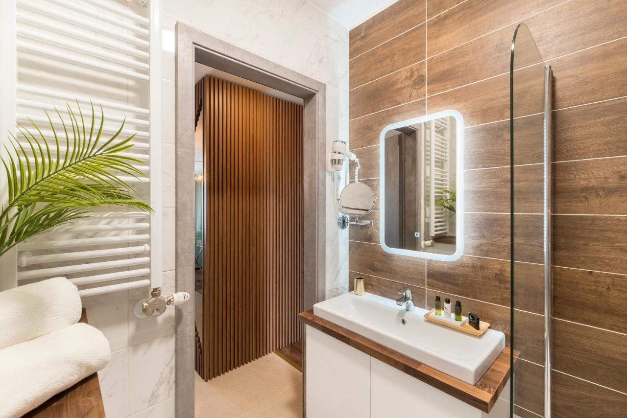 Sunset Resort - Lakeside Boutique Apartments Fonyod Bagian luar foto