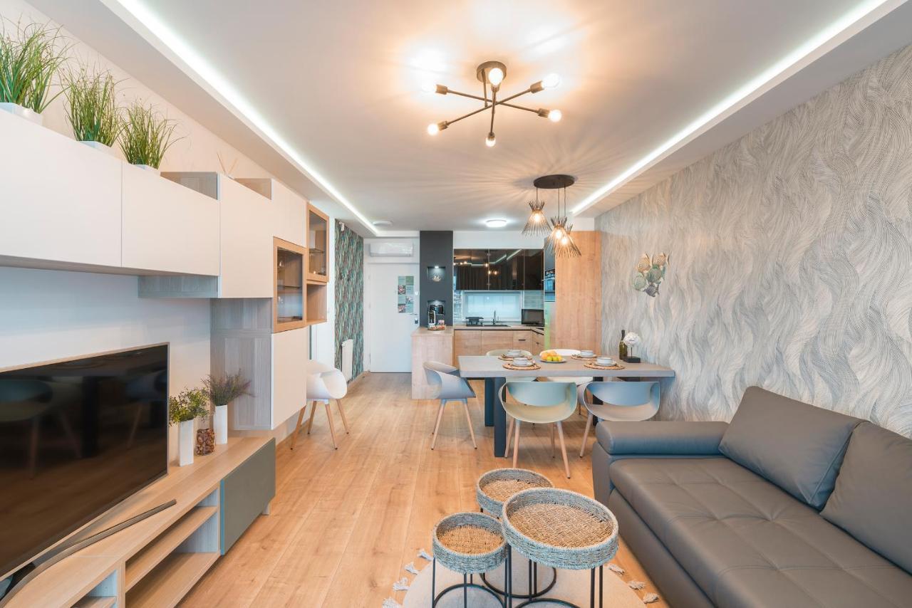 Sunset Resort - Lakeside Boutique Apartments Fonyod Bagian luar foto