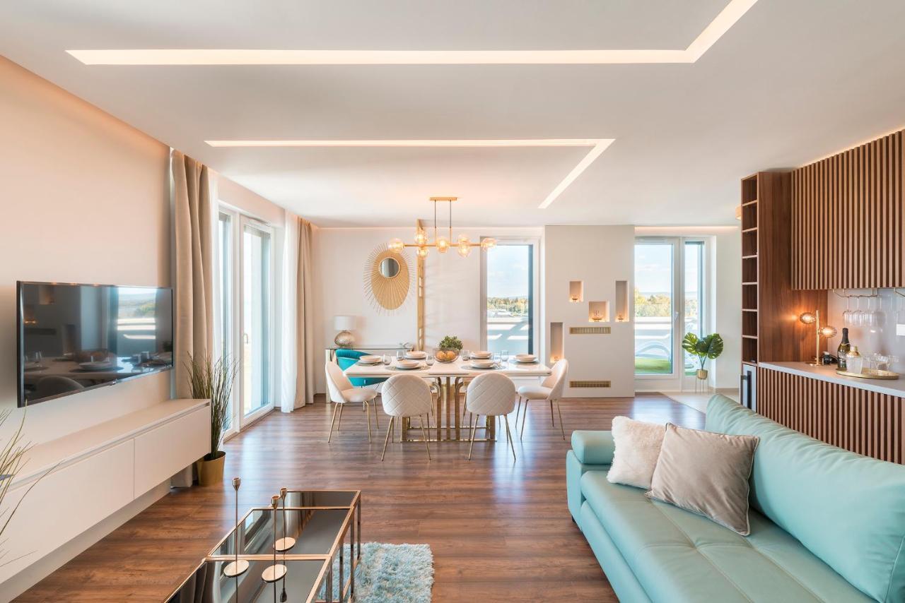 Sunset Resort - Lakeside Boutique Apartments Fonyod Bagian luar foto
